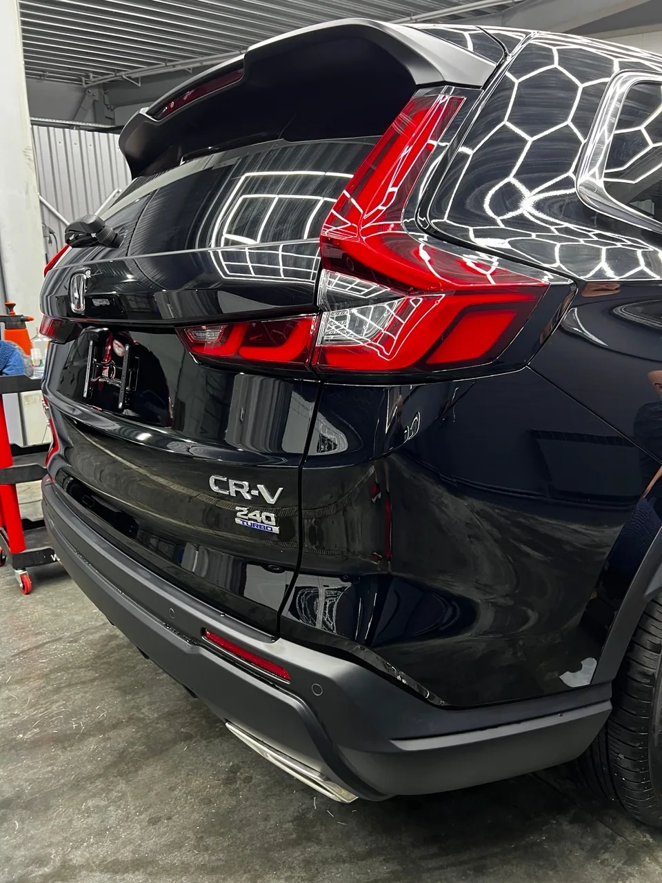 Выдали после защитной оклейки Toyota RAV4 2026new, следом Honda CR-V на ана…