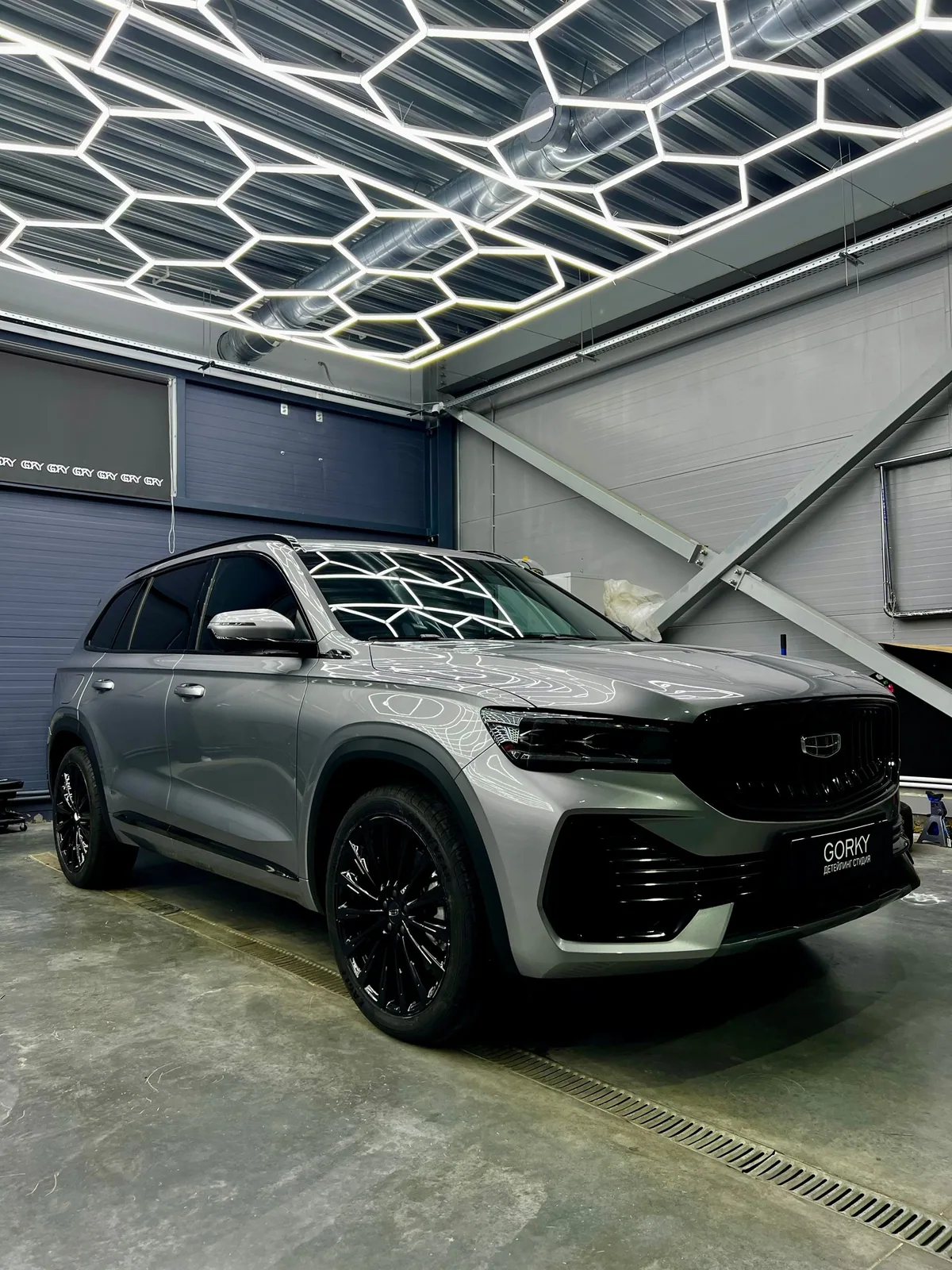 Geely Mondjaro - Выполнили полную шумоизоляцию, полный антихром, перекрасил…